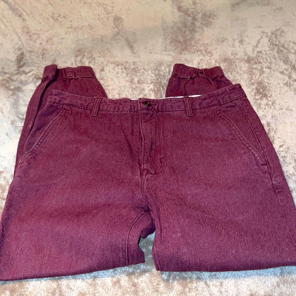 Levis jeans
Free with any bundle purchase